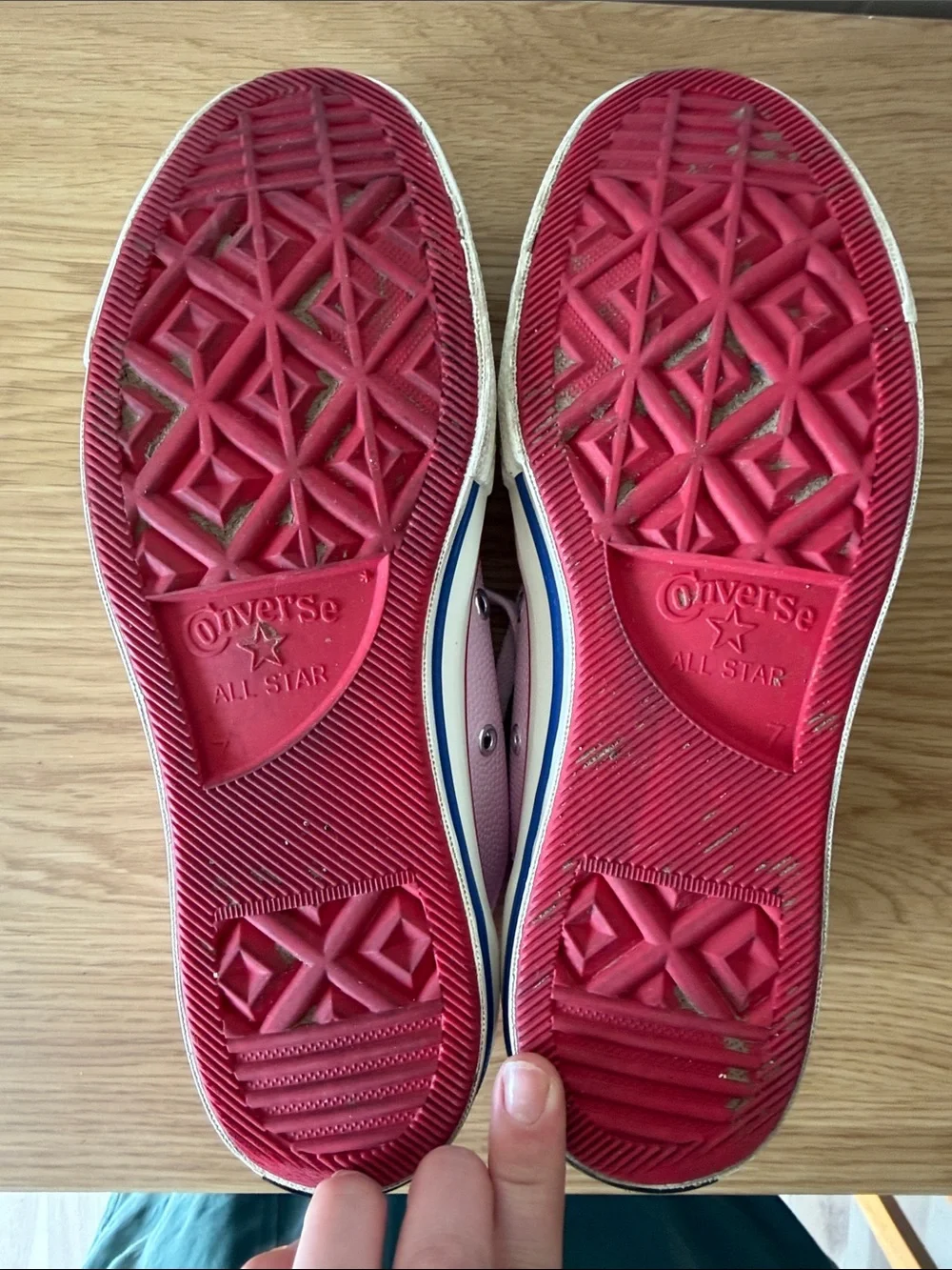 Converse Chuck 70 Low 'Pink Foam' size 9 women’s leather‎ bubble gum low